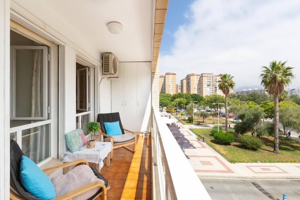 Appartamento Playa Huelin Apartamento Málaga Esterno foto