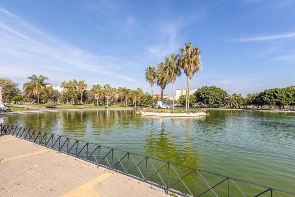 Appartamento Playa Huelin Apartamento Málaga Esterno foto