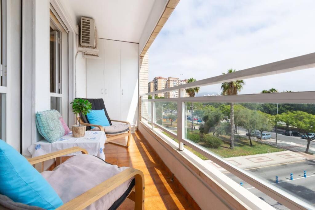 Appartamento Playa Huelin Apartamento Málaga Esterno foto