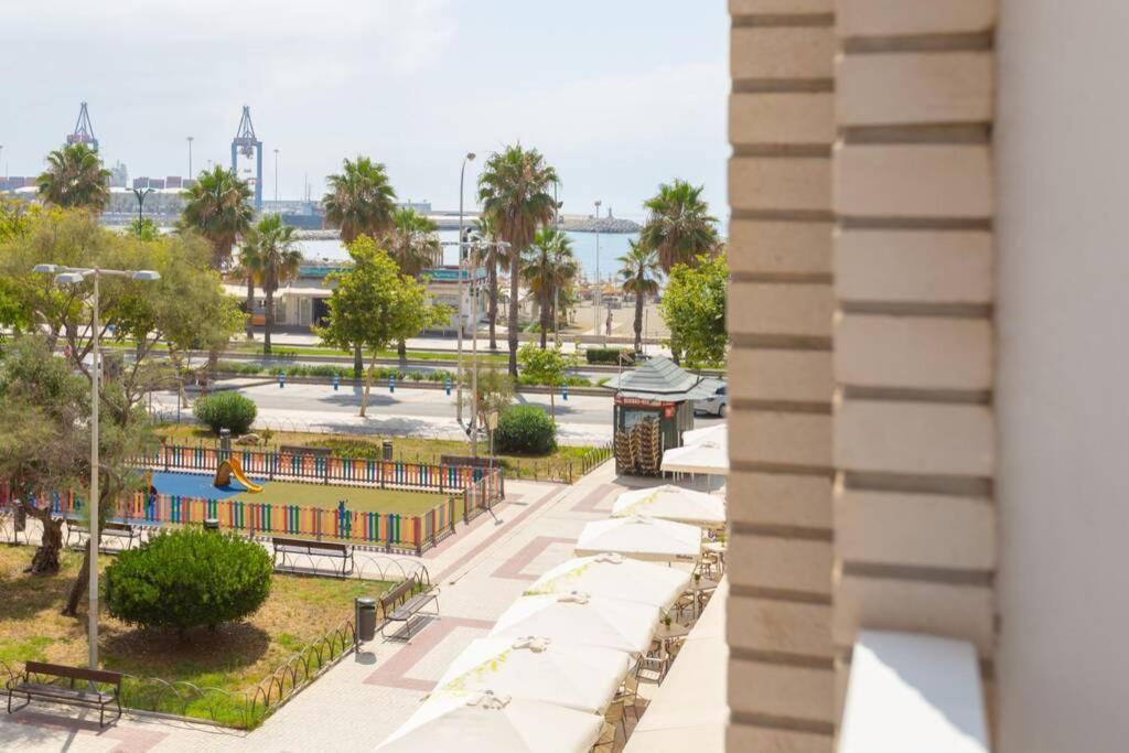 Appartamento Playa Huelin Apartamento Málaga Esterno foto